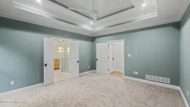 4005 Thomas Farm Dr, Louisville, KY 40299