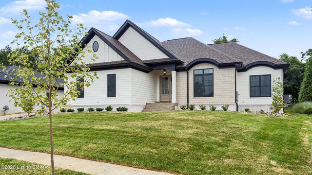 4005 Thomas Farm Dr, Louisville, KY 40299