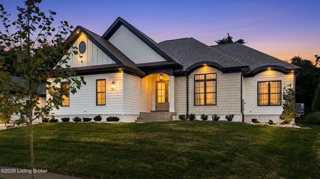 4005 Thomas Farm Dr, Louisville, KY 40299