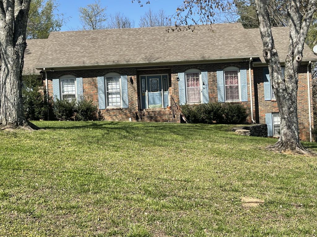 614 Yokley Ln, Pulaski, TN 38478