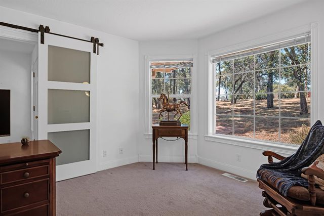 16004 Perimeter Rd, Grass Valley, CA 95949
