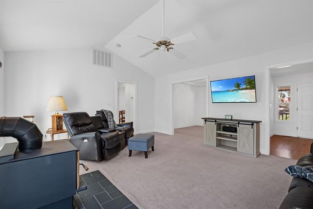 16004 Perimeter Rd, Grass Valley, CA 95949