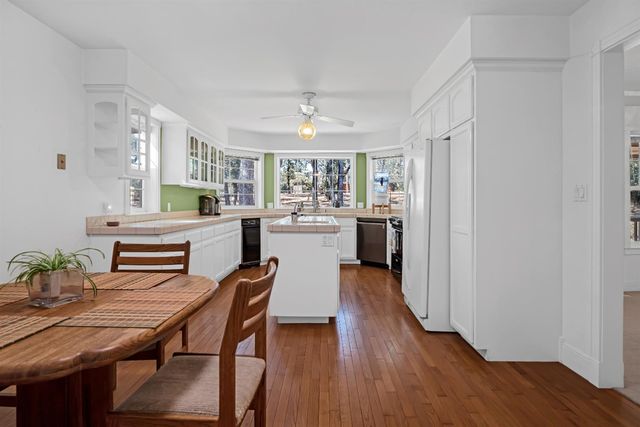 16004 Perimeter Rd, Grass Valley, CA 95949