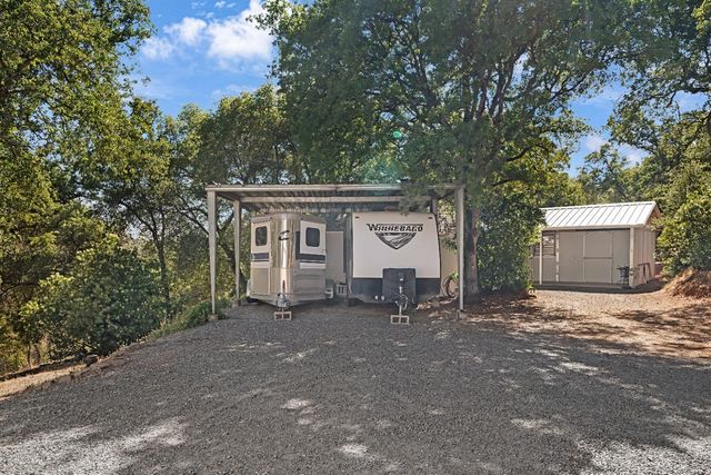 16004 Perimeter Rd, Grass Valley, CA 95949