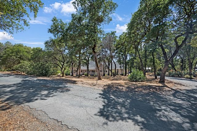 16004 Perimeter Rd, Grass Valley, CA 95949