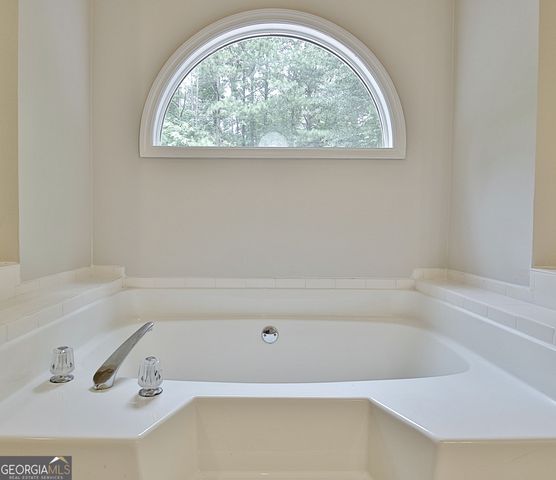 85 Holly Springs Road, Sharpsburg, GA 30277