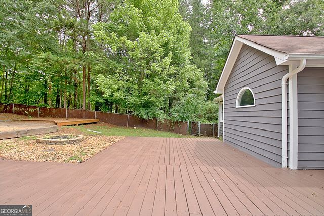 85 Holly Springs Road, Sharpsburg, GA 30277