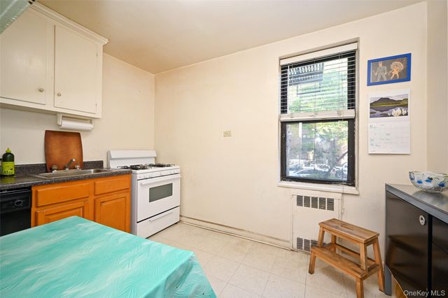 99-63 66 Avenue A9, Rego Park, NY 11374