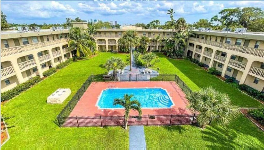 889 Riverside Drive 106, Fort Lauderdale, FL 33312