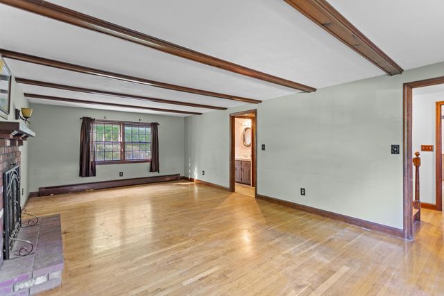 20 Garrison Road, Salem, NH 03079
