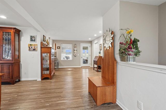 525 E 20TH STREET, Kaukauna, WI 54130