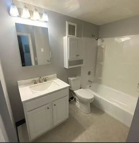 949 Main St 1, Woburn, MA 01801