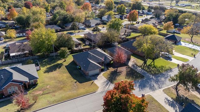 922 Blue Bird Terrace, Purcell, OK 73080