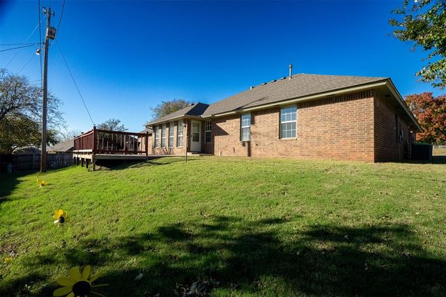 922 Blue Bird Terrace, Purcell, OK 73080