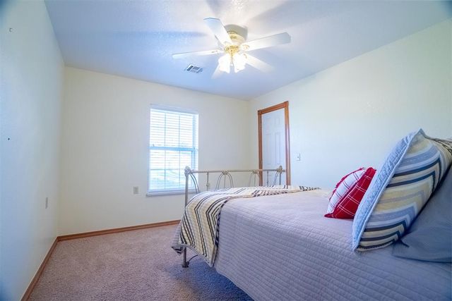 922 Blue Bird Terrace, Purcell, OK 73080