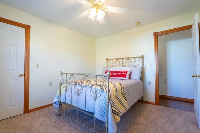 922 Blue Bird Terrace, Purcell, OK 73080