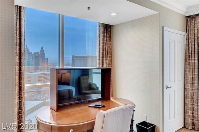 145 HARMON Avenue 801, Las Vegas, NV 89109