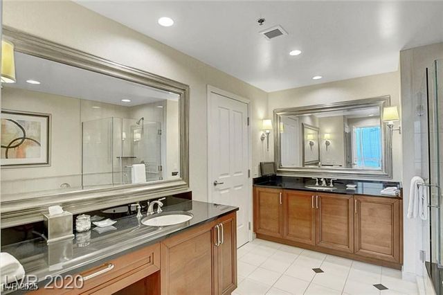 145 HARMON Avenue 801, Las Vegas, NV 89109