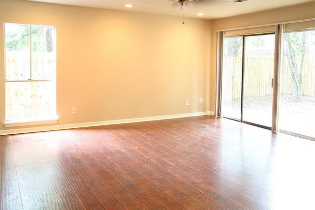 9 Wolfhound Lane, The Woodlands, TX 77380