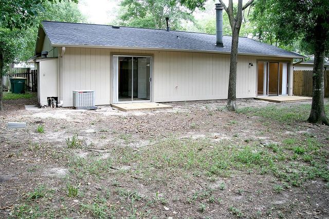 9 Wolfhound Lane, The Woodlands, TX 77380