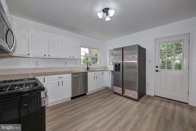415 RANKIN AVE, Deptford, NJ 08096