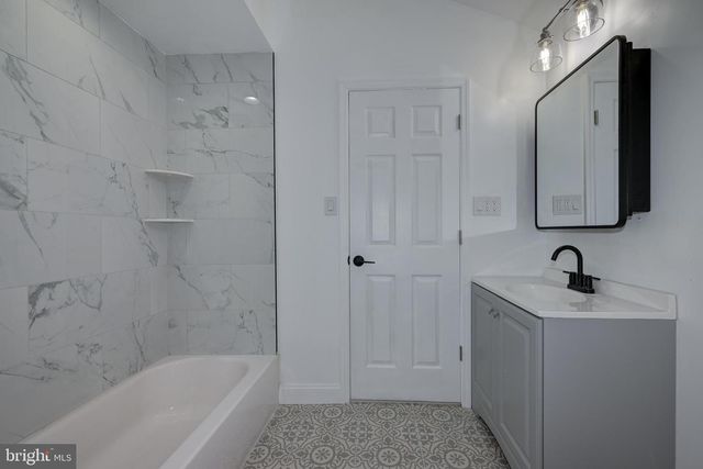 415 RANKIN AVE, Deptford, NJ 08096