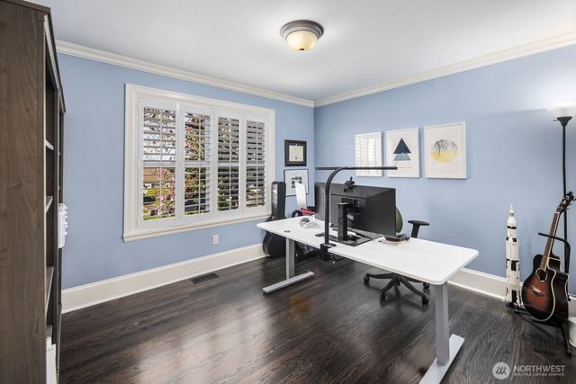 6030 Ann Arbor Avenue NE, Seattle, WA 98115