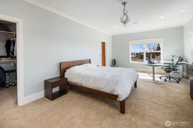 6030 Ann Arbor Avenue NE, Seattle, WA 98115