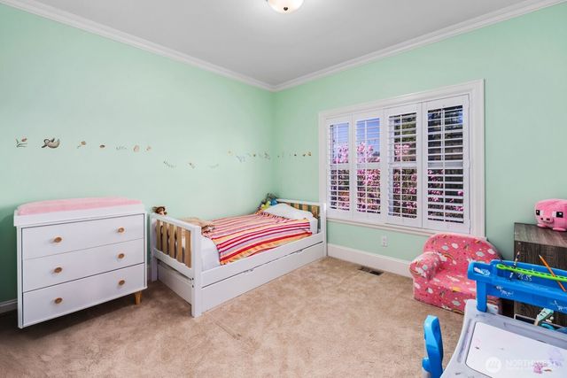 6030 Ann Arbor Avenue NE, Seattle, WA 98115