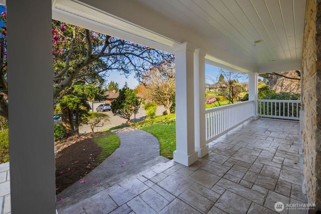 6030 Ann Arbor Avenue NE, Seattle, WA 98115