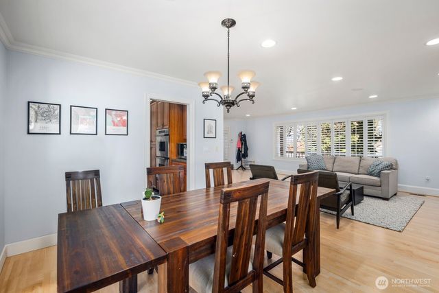 6030 Ann Arbor Avenue NE, Seattle, WA 98115