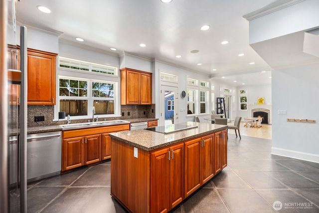 6030 Ann Arbor Avenue NE, Seattle, WA 98115