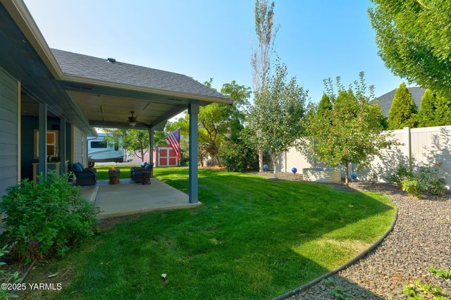 2200 S 76th Ave, Yakima, WA 98903