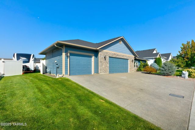 2200 S 76th Ave, Yakima, WA 98903