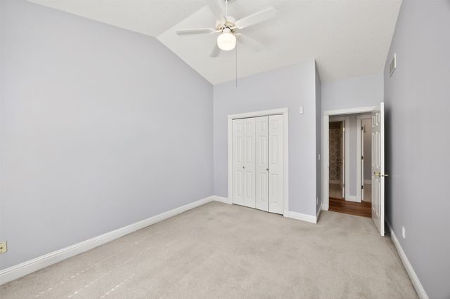 8114 Cobblestone Court, Urbandale, IA 50322