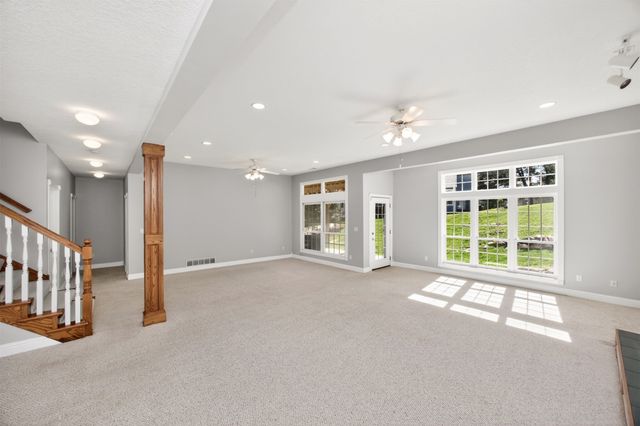 8114 Cobblestone Court, Urbandale, IA 50322