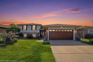 40567 Santoni Drive, Clinton Charter Township, MI 48038