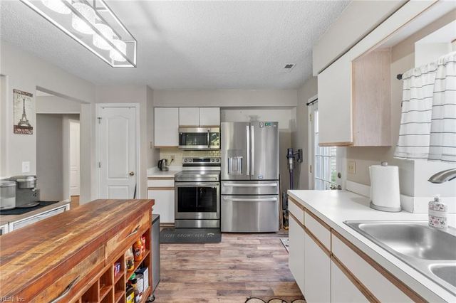 131 Watson DR, Newport News, VA 23602