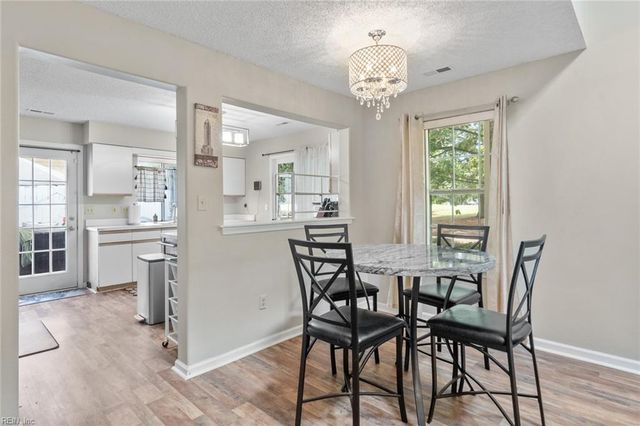 131 Watson DR, Newport News, VA 23602