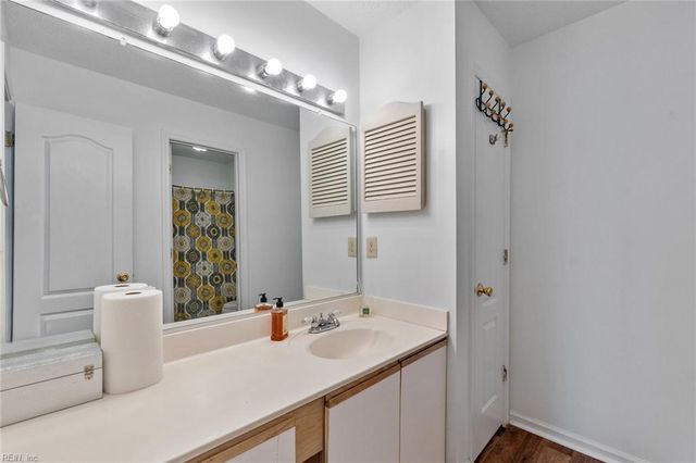 131 Watson DR, Newport News, VA 23602