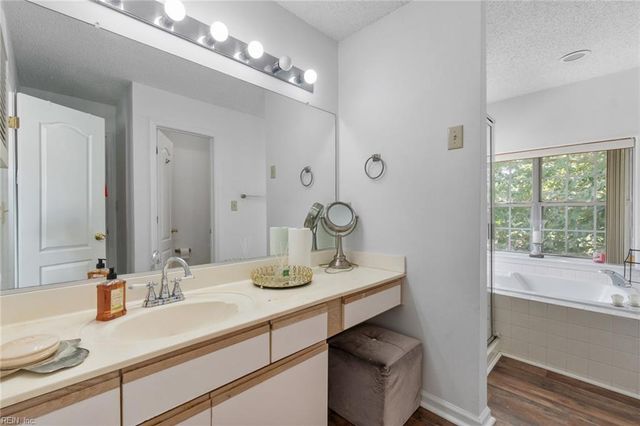 131 Watson DR, Newport News, VA 23602