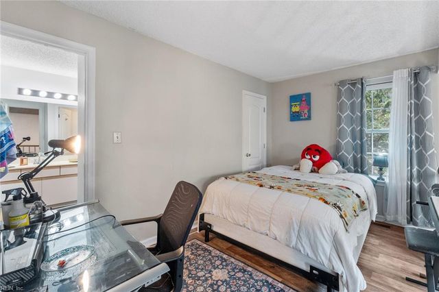 131 Watson DR, Newport News, VA 23602