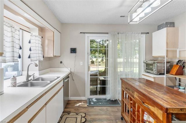 131 Watson DR, Newport News, VA 23602