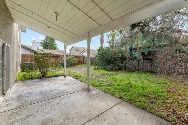 4116 Desertaire Dr, Modesto, CA 95355