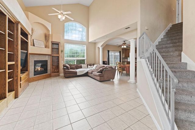 4116 Desertaire Dr, Modesto, CA 95355