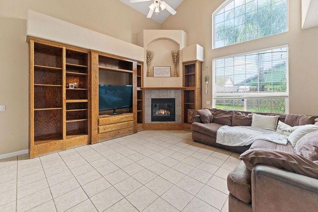 4116 Desertaire Dr, Modesto, CA 95355