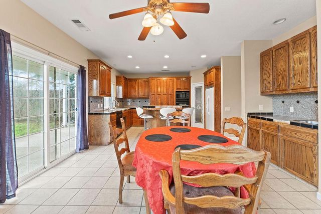 4116 Desertaire Dr, Modesto, CA 95355