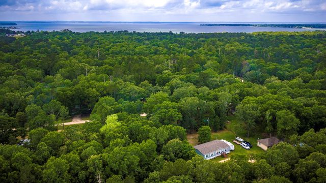 180 Raven, Livingston, TX 77351
