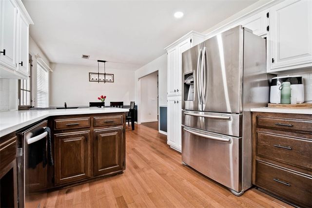 326 Ridgemont Avenue, Lowell, AR 72745