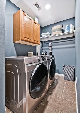 326 Ridgemont Avenue, Lowell, AR 72745